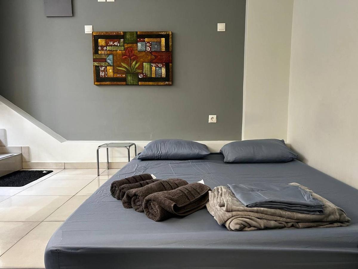 Central Renovated Studio Apartment Athens Exterior photo